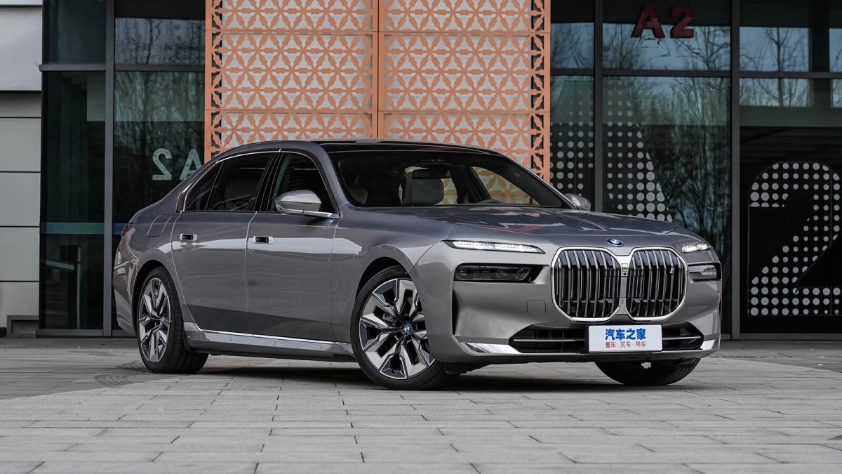 BMW i7 на заказ из Китая
