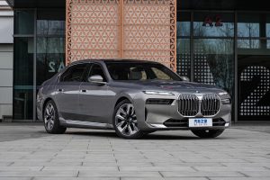BMW i7 на заказ из Китая