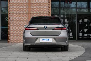 BMW i7 на заказ из Китая