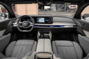 BMW i7 на заказ из Китая