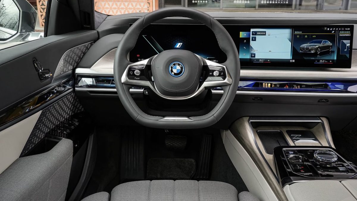 BMW i7 на заказ из Китая