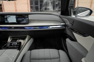 BMW i7 на заказ из Китая