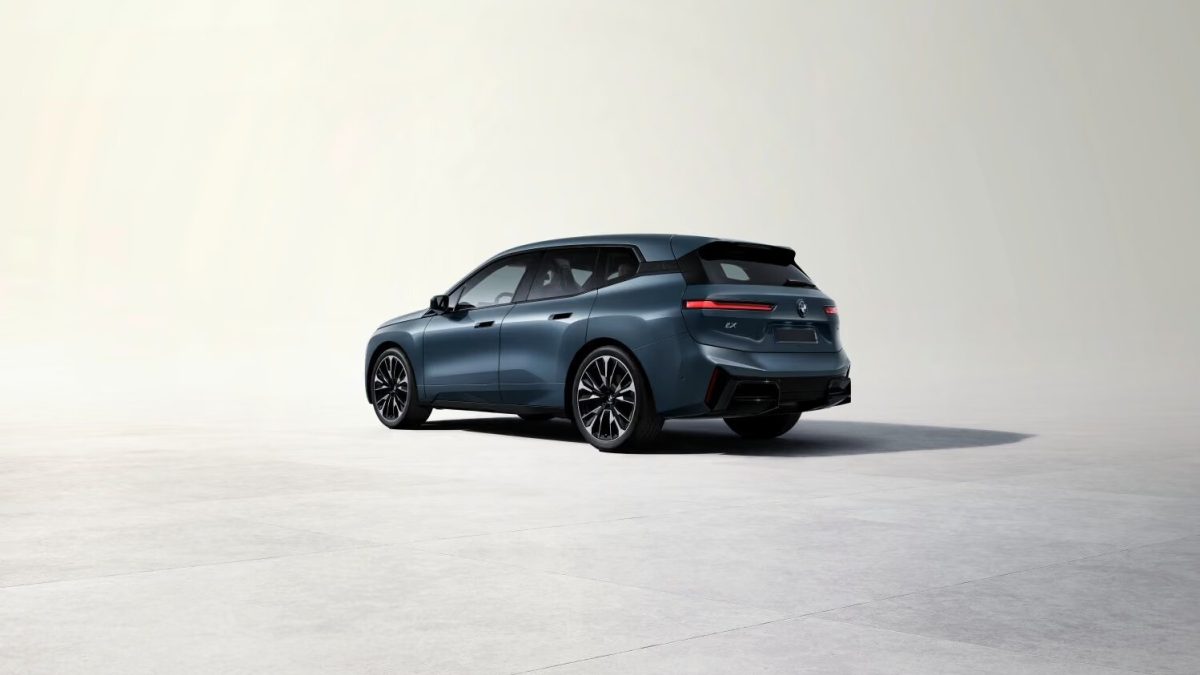 BMW iX на заказ из Китая