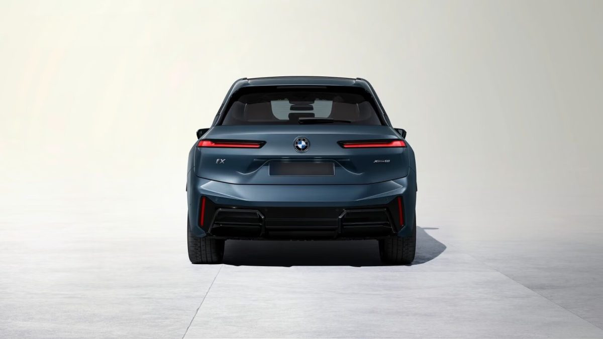 BMW iX на заказ из Китая