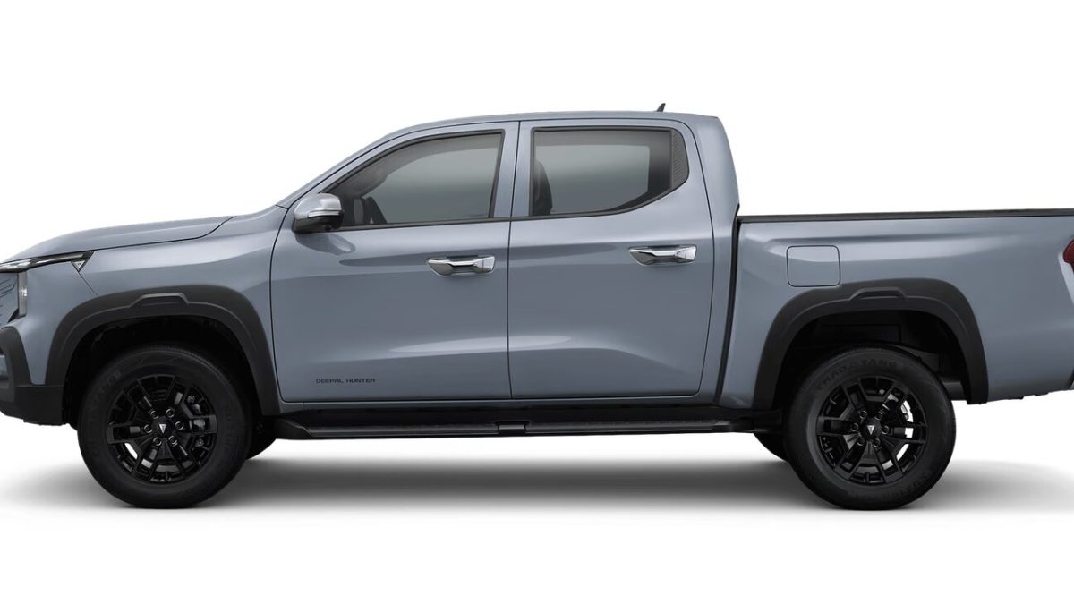 CHANGAN HUNTER серого цвета в профиль
