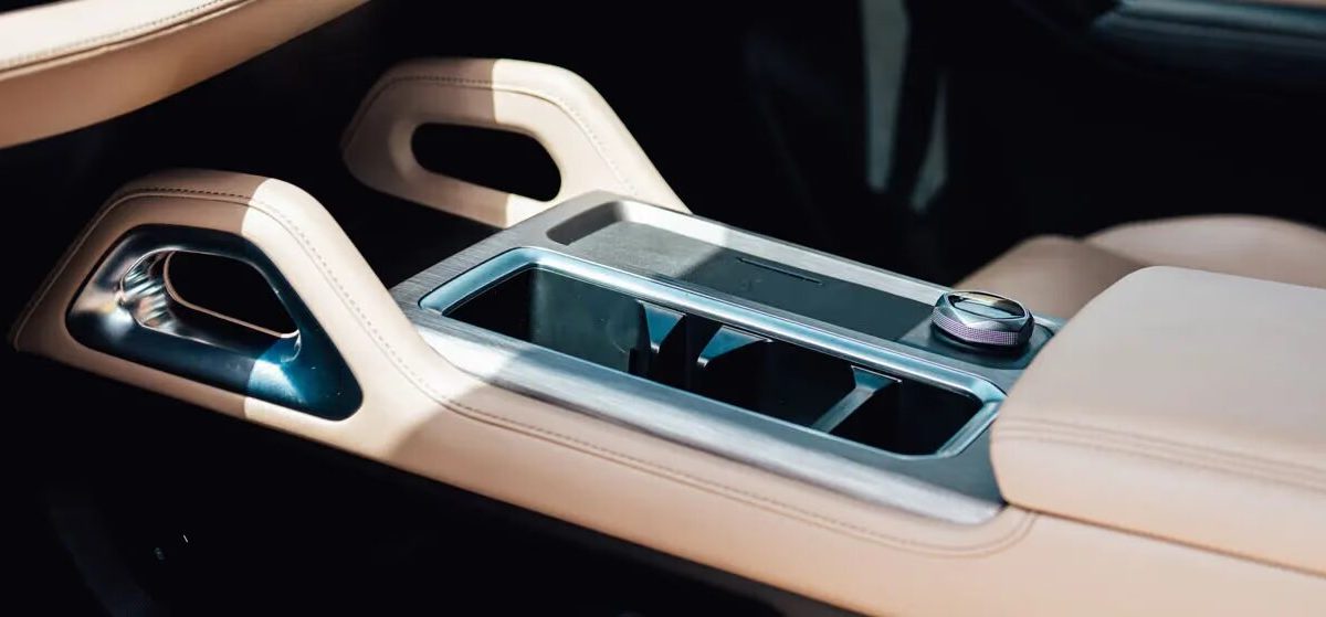 Передняя панель и экран Changan Hunter