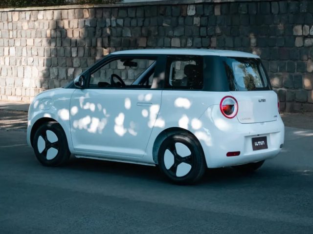 Changan Lumin в профиль