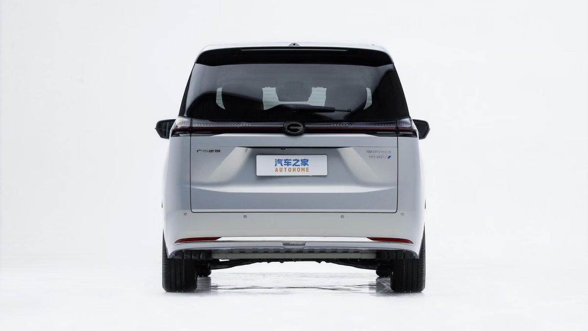 GAC E8 PHEV Ultra — вид сзади