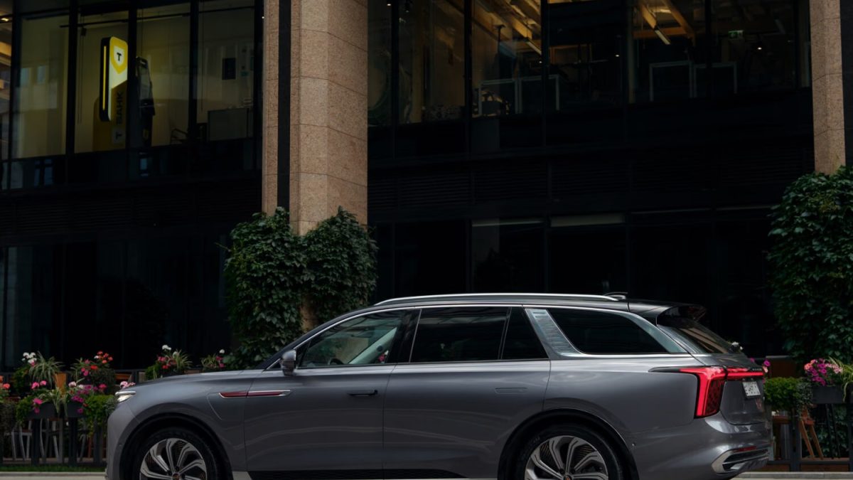 Hongqi E-HS9 на заказ из Китая