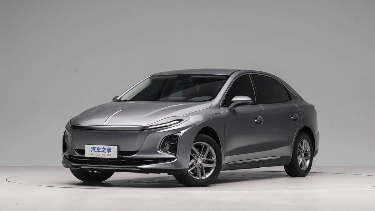 Hongqi E-QM5 на заказ из Китая