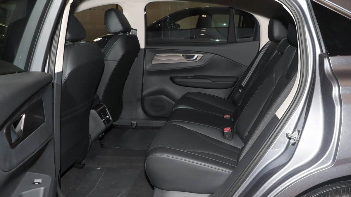 Hongqi E-QM5 на заказ из Китая
