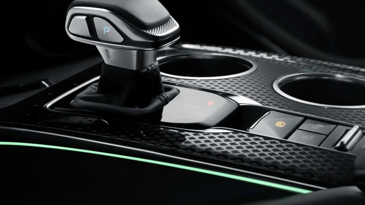 Hongqi HS3 на заказ из Китая