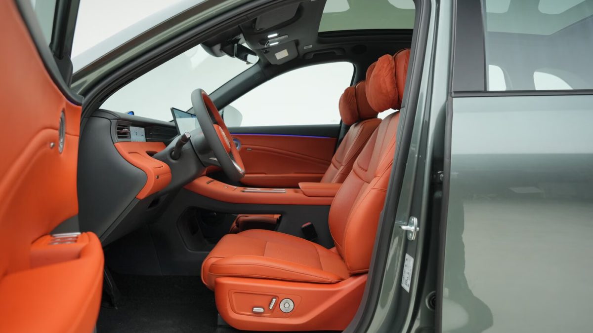 Hongqi HS6 на заказ из Китая