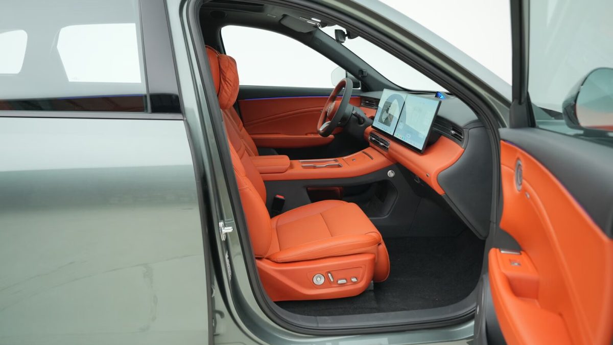 Hongqi HS6 на заказ из Китая