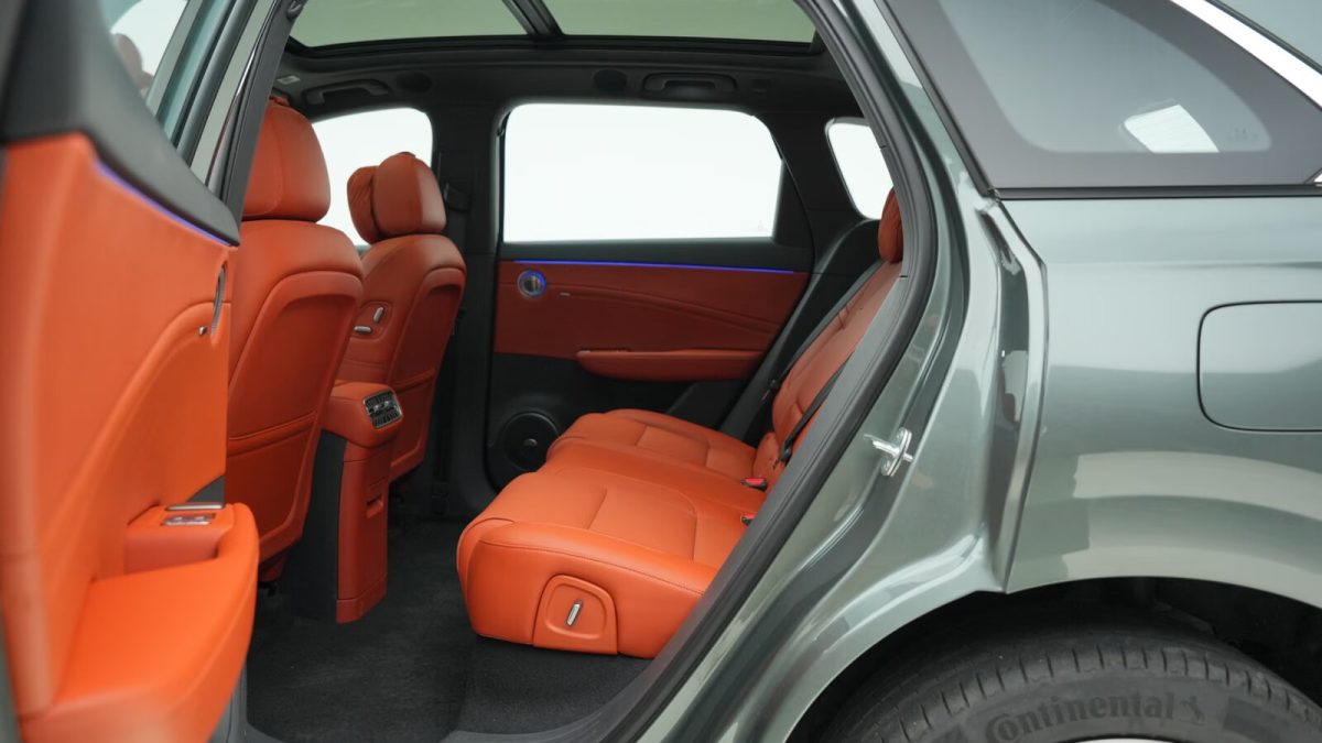 Hongqi HS6 на заказ из Китая