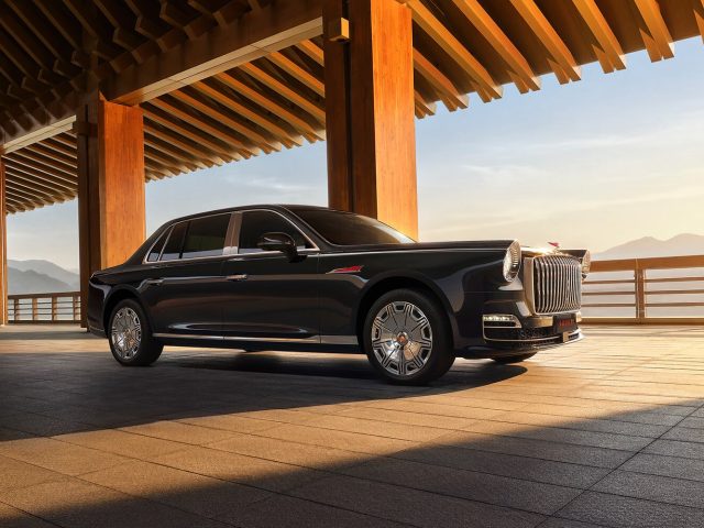 Заказать автомобиль Hongqi