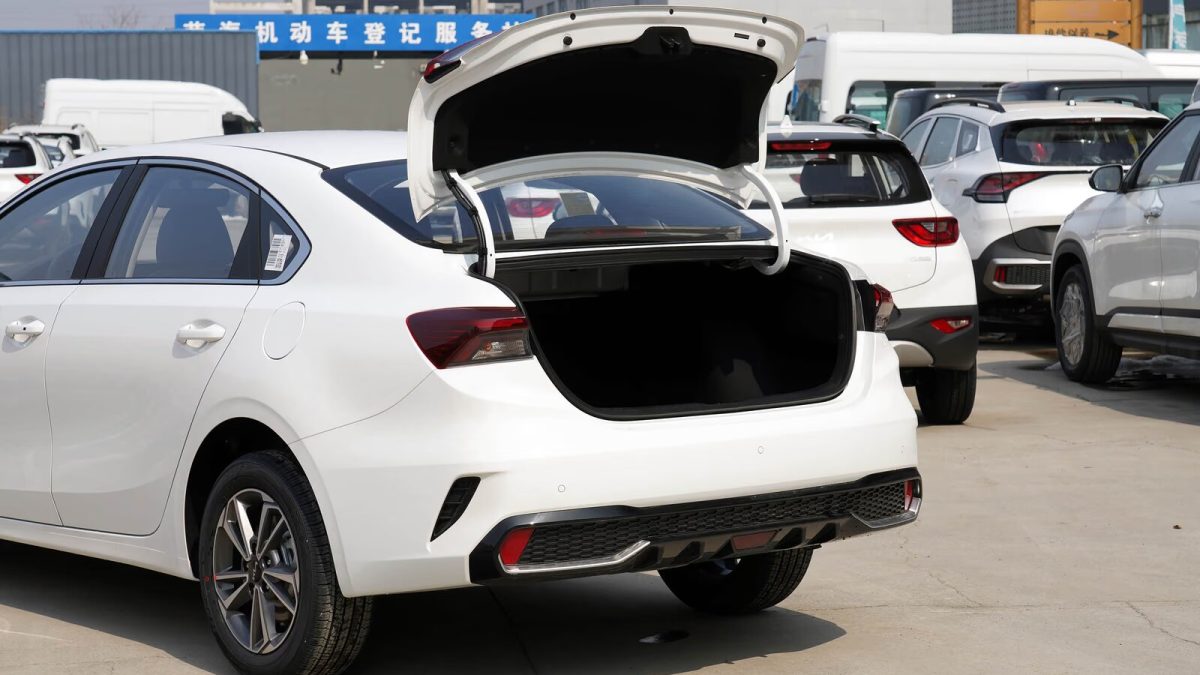 Kia K3 на заказ из Китая
