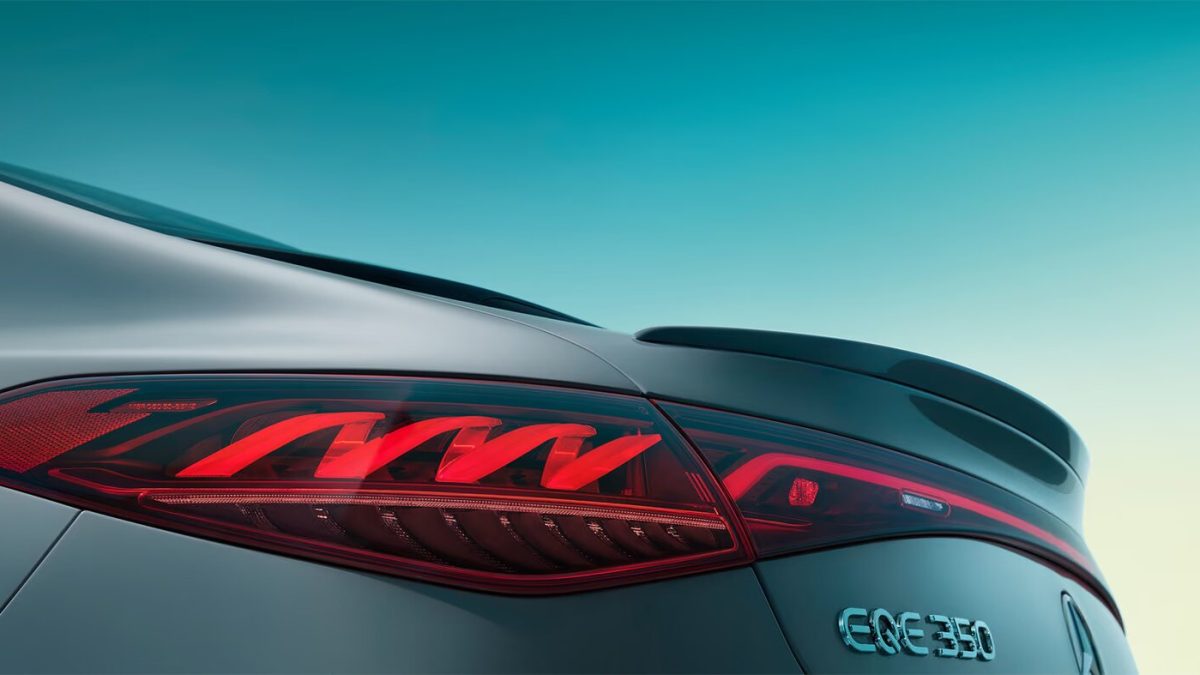 Mercedes-Benz EQE на заказ из Китая