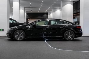 Mercedes-Benz EQS на заказ из Китая