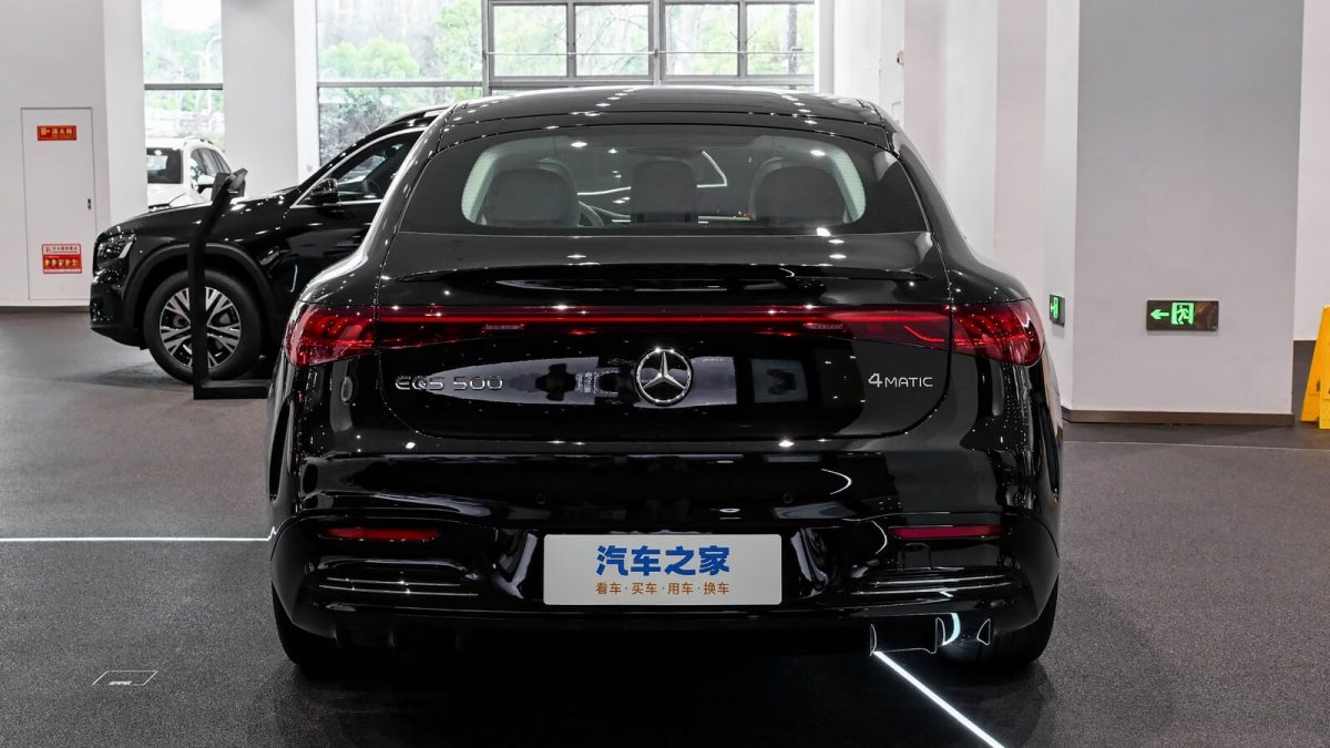 Mercedes-Benz EQS на заказ из Китая