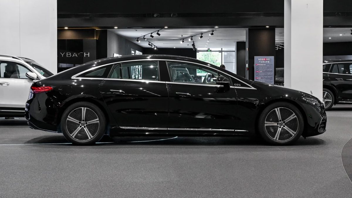 Mercedes-Benz EQS на заказ из Китая