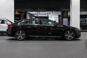 Mercedes-Benz EQS на заказ из Китая