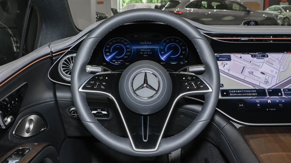 Mercedes-Benz EQS на заказ из Китая