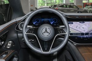 Mercedes-Benz EQS на заказ из Китая