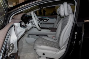 Mercedes-Benz EQS на заказ из Китая