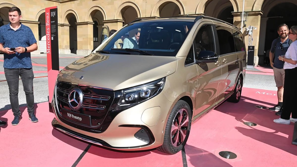Mercedes-Benz EQV на заказ из Китая