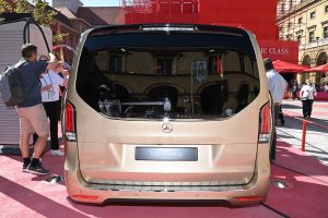 Mercedes-Benz EQV на заказ из Китая
