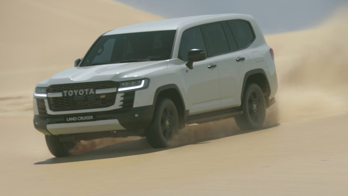 Toyota Land Cruiser 300 на заказ из ОАЭ