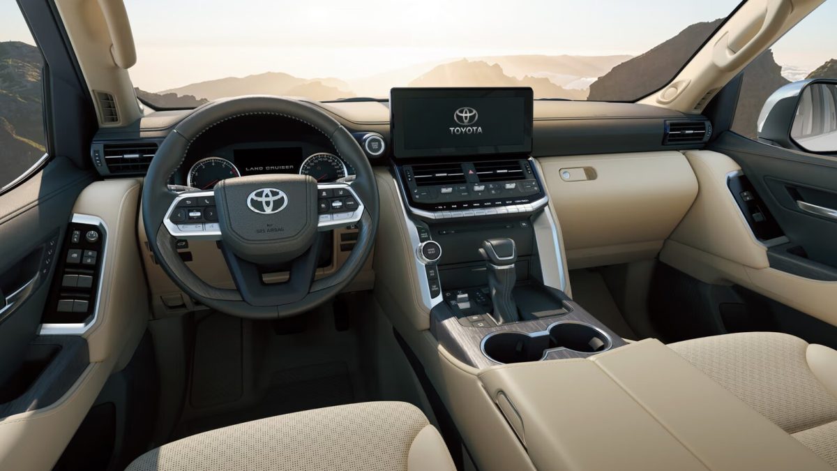 Toyota Land Cruiser 300 на заказ из ОАЭ