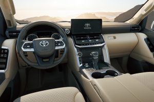 Toyota Land Cruiser 300 на заказ из ОАЭ