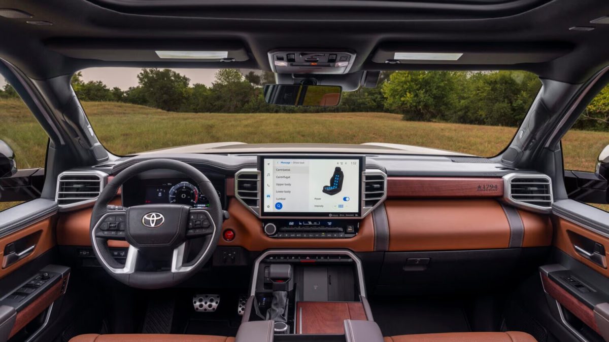 Toyota Sequoia на заказ из ОАЭ
