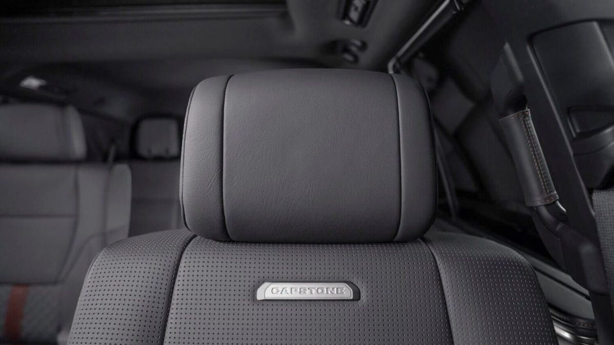 Toyota Sequoia на заказ из ОАЭ